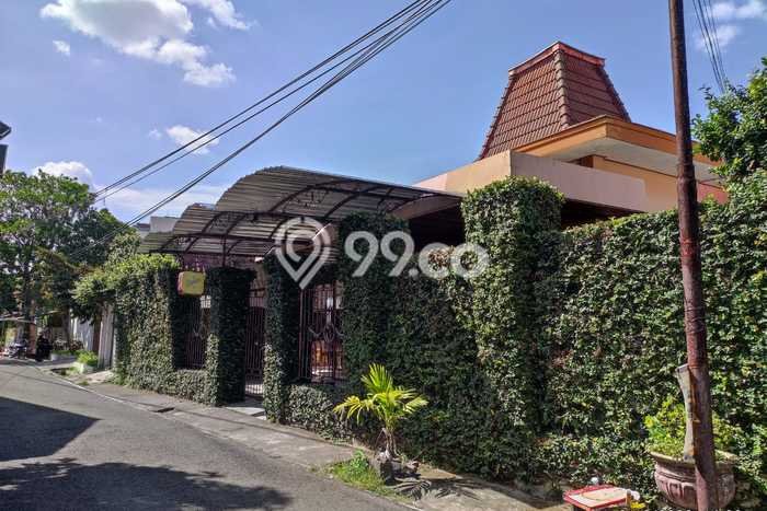 SPECIAL PRICE! Rumah Asri lokasi Laweyan, Luas 1007m2m² LB 700m2m² SPECIAL PRICE! Rumah Asri lokasi Laweyan, Luas 1007m2m² LB 700m2m²
