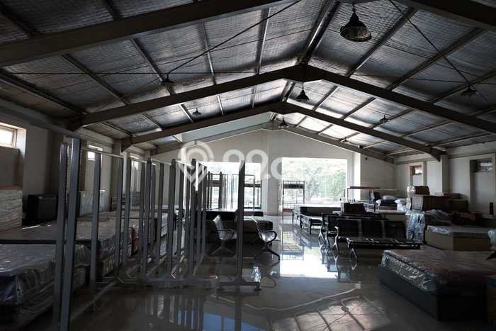 Unit Komersial Disewa Lokasi Bekasi Utara, Bekasi Spesifikasi Luas Bangunan 1700m2 Unit Komersial Disewa Lokasi Bekasi Utara, Bekasi Spesifikasi Luas Bangunan 1700m2