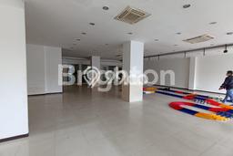 Unit Komersial Disewakan di Jakarta Barat Area Strategis Harga Kompetitif Unit Komersial Disewakan di Jakarta Barat Area Strategis Harga Kompetitif
