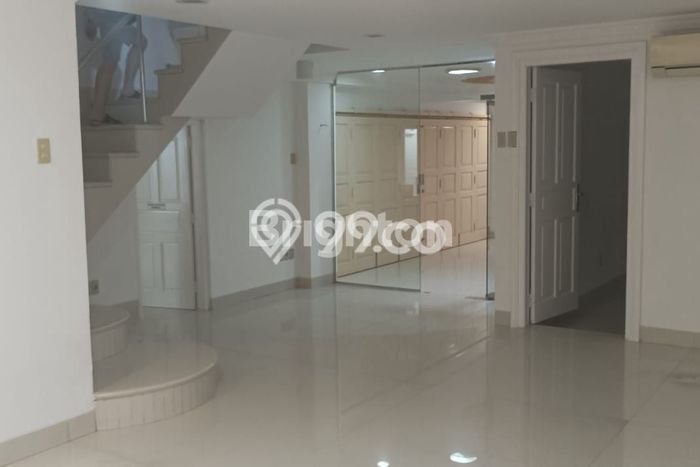 Rumah Elit Modern Siap Huni di Tanjung Duren Jakarta Barat Rumah Elit Modern Siap Huni di Tanjung Duren Jakarta Barat