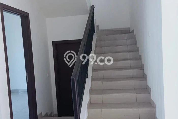 Lokasi terbaik! Rumah siap huni dikontrakkan di Gedebage LB 215m2 Lokasi terbaik! Rumah siap huni dikontrakkan di Gedebage LB 215m2