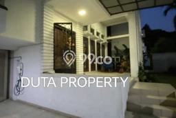 Rumah Luxury Modern Tanpa Renovasi di Kota Wisata Jakarta Timur Rumah Luxury Modern Tanpa Renovasi di Kota Wisata Jakarta Timur