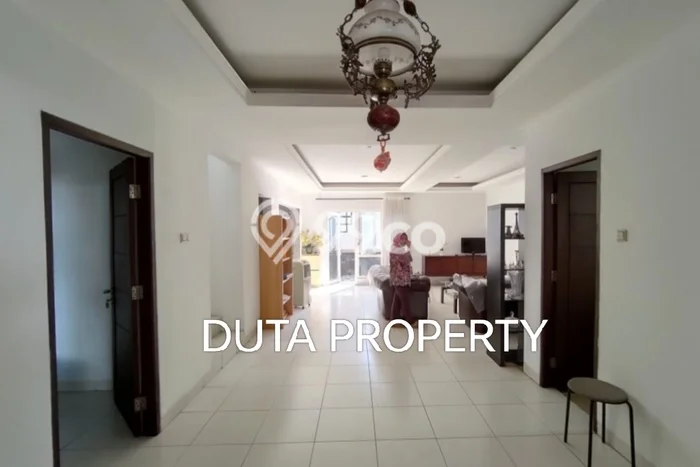 HUNIAN EKSKLUSIF! Rumah di Kota Wisata, 4 KT, Design Minimalis, Luas 160m² Bangunan 158m² HUNIAN EKSKLUSIF! Rumah di Kota Wisata, 4 KT, Design Minimalis, Luas 160m² Bangunan 158m²