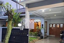 For Sale! Premium House LT 325m2 Desain Modern di Pejaten For Sale! Premium House LT 325m2 Desain Modern di Pejaten