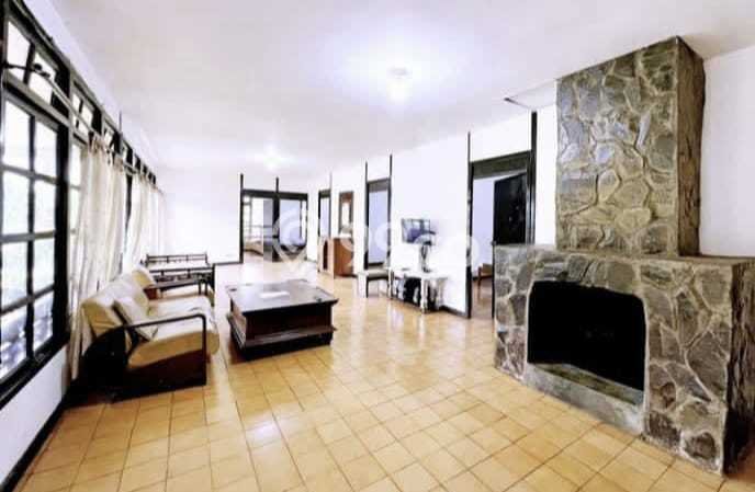 PELUANG INVESTASI! Vila di Cisarua, Luas 1372m2m², Prospek Menjanjikan PELUANG INVESTASI! Vila di Cisarua, Luas 1372m2m², Prospek Menjanjikan