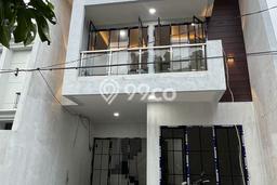 Rumah Minimalis 4 Kamar LT 60m2 di Meruya Rumah Minimalis 4 Kamar LT 60m2 di Meruya