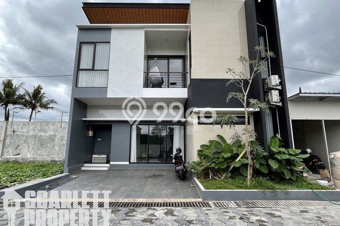 HOT DEAL! Jual Rumah Berkualitas di Mlati, Sleman, Luas Tanah 110m2m² LB 120m2m² HOT DEAL! Jual Rumah Berkualitas di Mlati, Sleman, Luas Tanah 110m2m² LB 120m2m²