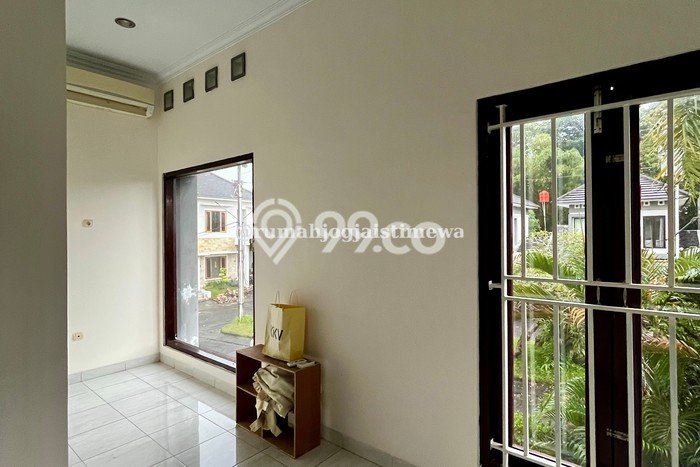 Rumah Modern Minimalis 3 Kamar Bisa Langsung Pindah di Ngaglik Rumah Modern Minimalis 3 Kamar Bisa Langsung Pindah di Ngaglik