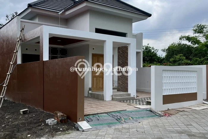 Rumah Modern Minimalis 3 Kamar Bisa Langsung Pindah di Ngemplak Rumah Modern Minimalis 3 Kamar Bisa Langsung Pindah di Ngemplak