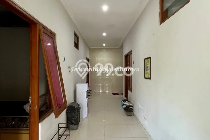 Dijual Rumah Kost di Condong Catur, Sleman, 12 KT, 12 KM, Bangunan 200m2 Dijual Rumah Kost di Condong Catur, Sleman, 12 KT, 12 KM, Bangunan 200m2