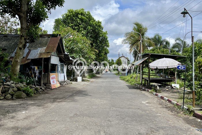 Tanah Kawasan Pakem, Luas 1246m2m², Kawasan Bisnis Tanah Kawasan Pakem, Luas 1246m2m², Kawasan Bisnis