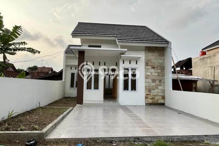 Hunian Murah Dijual di Godean, Sleman Harga Rp 465 Juta Hunian Murah Dijual di Godean, Sleman Harga Rp 465 Juta
