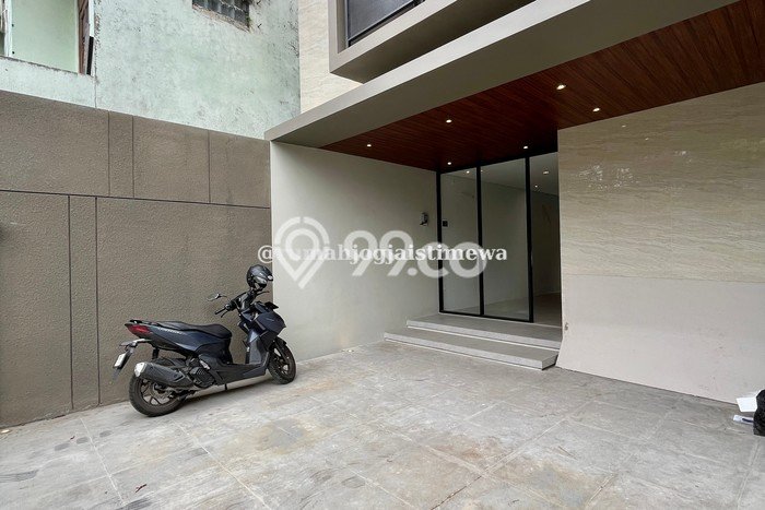 Rumah Modern Minimalis 3 KT Bisa Langsung Pindah di Ngemplak Rumah Modern Minimalis 3 KT Bisa Langsung Pindah di Ngemplak