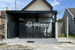 Rumah Modern 3 KT di Purwomartani Yogyakarta Full Furnished Rumah Modern 3 KT di Purwomartani Yogyakarta Full Furnished