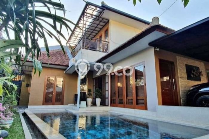 Rumah Mewah LB 252m2 Siap Pakai Desain Elegan di Sanur Kauh, Denpasar Rumah Mewah LB 252m2 Siap Pakai Desain Elegan di Sanur Kauh, Denpasar