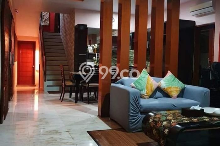 Rumah Mewah LB 252m2 Siap Pakai Desain Elegan di Sanur Kauh, Denpasar Rumah Mewah LB 252m2 Siap Pakai Desain Elegan di Sanur Kauh, Denpasar