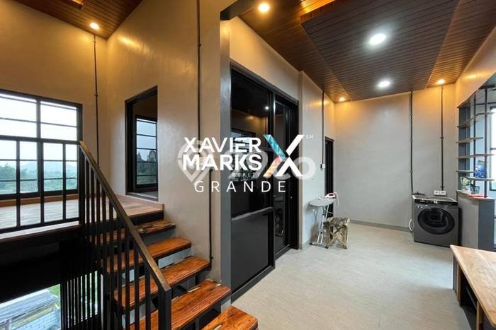 Unit Komersial Dijual di Pandaan Pasuruan Luas Tanah 140m2, Luas Bangunan 588m2 Unit Komersial Dijual di Pandaan Pasuruan Luas Tanah 140m2, Luas Bangunan 588m2