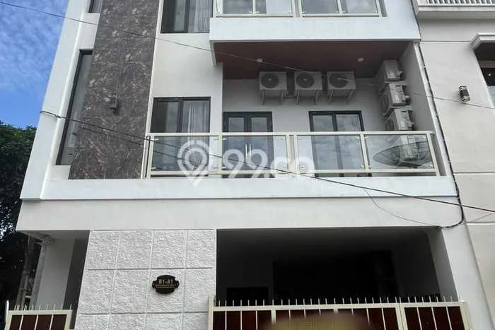 Dijual Segera Rumah Kost di Soekarno Hatta, Malang 18 Kamar Dijual Segera Rumah Kost di Soekarno Hatta, Malang 18 Kamar