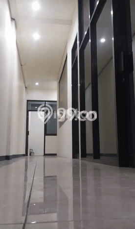 LOKASI STRATEGIS! Ruko Disewakan di , Luas 225m2m², Kawasan Ramai LOKASI STRATEGIS! Ruko Disewakan di , Luas 225m2m², Kawasan Ramai