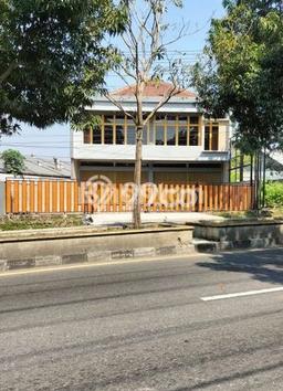 AREA BERKEMBANG! Ruko For Rent Kawasan Martoyudan, Luas 900m2m², Ready Usaha AREA BERKEMBANG! Ruko For Rent Kawasan Martoyudan, Luas 900m2m², Ready Usaha