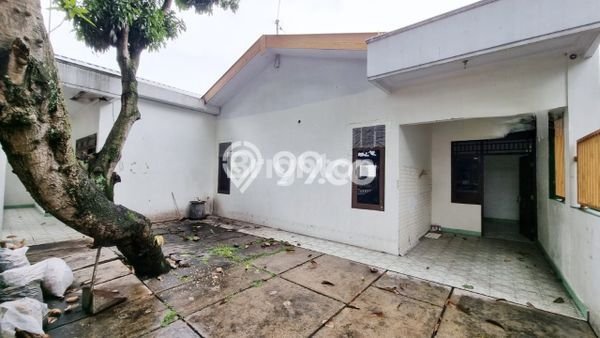 Lokasi strategis! Rumah siap huni dikontrakkan di mojosongo LB 150m2 Lokasi strategis! Rumah siap huni dikontrakkan di mojosongo LB 150m2