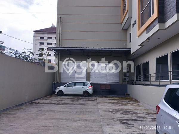 Gudang untuk disewa di Laweyan punya LT 504m2 & LB 504m2 harga sewa kompetitif Gudang untuk disewa di Laweyan punya LT 504m2 & LB 504m2 harga sewa kompetitif
