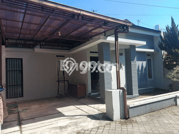 Jual Rumah Strategis Bagus Punya 2 KT di Colomadu Karanganyar SHM Jual Rumah Strategis Bagus Punya 2 KT di Colomadu Karanganyar SHM