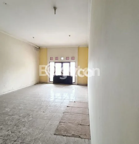 Ruko di Magelang Selatan, Luas 200m2m², Lokasi Premium, Siap Usaha Ruko di Magelang Selatan, Luas 200m2m², Lokasi Premium, Siap Usaha