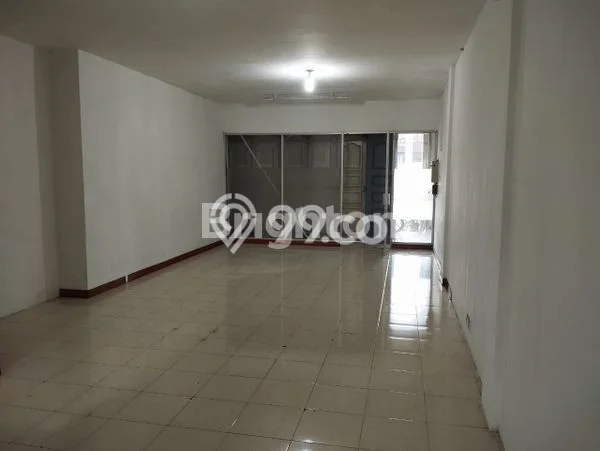 Ruko Disewa di Magelang dengan LB 140m2 Area Komersial Ramai Ruko Disewa di Magelang dengan LB 140m2 Area Komersial Ramai