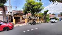 Lokasi strategis! Rumah siap huni disewakan di Magelang Tengah LB 310m2 Lokasi strategis! Rumah siap huni disewakan di Magelang Tengah LB 310m2