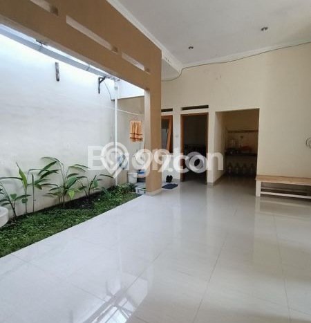 Hunian Cantik Minimalis Lb 90m2 di Colomadu, Karanganyar Hunian Cantik Minimalis Lb 90m2 di Colomadu, Karanganyar