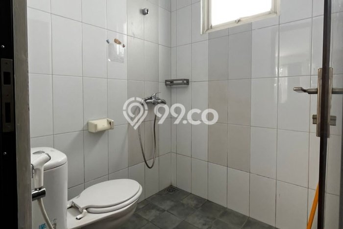 Disewakan Rumah Murah di BSD Tangerang dengan 3 KT Disewakan Rumah Murah di BSD Tangerang dengan 3 KT