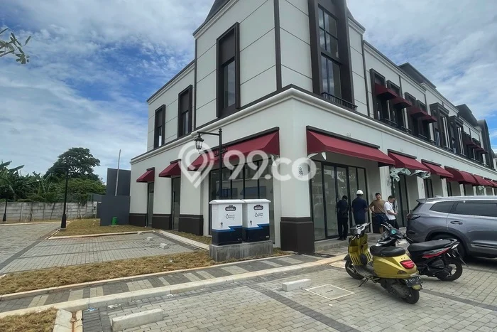 Disewakan Ruko komersial di Cisauk luas bangunan 161m2 Disewakan Ruko komersial di Cisauk luas bangunan 161m2