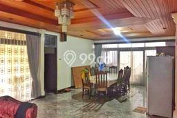 Rumah Modern di Permata Hijau, Jakarta Selatan, Luas 740m² LB 450m² Rumah Modern di Permata Hijau, Jakarta Selatan, Luas 740m² LB 450m²