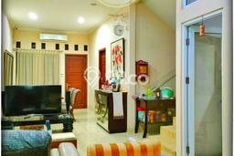 Rumah Terawat 5 KT 3 KM di Cideng, Jakarta Pusat Rumah Terawat 5 KT 3 KM di Cideng, Jakarta Pusat