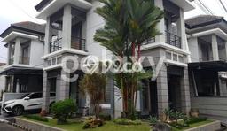 Jual Rumah Bagus Siap Huni LB 221m2 di Sukolilo, Surabaya Jual Rumah Bagus Siap Huni LB 221m2 di Sukolilo, Surabaya