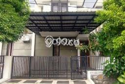 For Sale Rumah 3 Kamar Lokasi Ideal Nyaman dan Strategis di Rungkut For Sale Rumah 3 Kamar Lokasi Ideal Nyaman dan Strategis di Rungkut