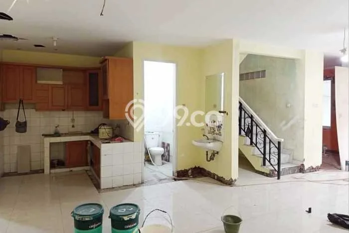 Rumah Elit Modern Tanpa Renovasi di Daan Mogot Jakarta Barat Rumah Elit Modern Tanpa Renovasi di Daan Mogot Jakarta Barat