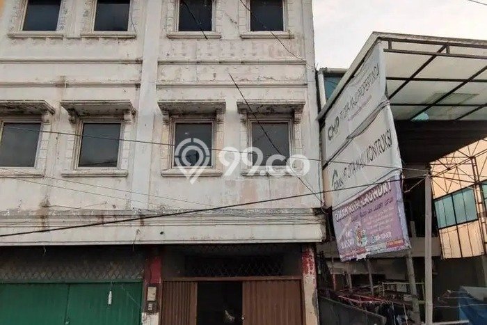 Ruko Dijual Lokasi Stratagis di Serpong Tangerang Selatan Cocok untuk Bisnis Ruko Dijual Lokasi Stratagis di Serpong Tangerang Selatan Cocok untuk Bisnis