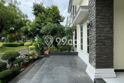 Jual Rumah Luas Elegan Dengan View Cantik di Gading Serpong, Tangerang Jual Rumah Luas Elegan Dengan View Cantik di Gading Serpong, Tangerang
