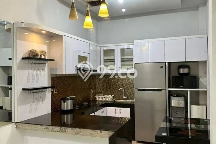 Jual Rumah Bagus Siap Huni LB 108m2 di Cipondoh, Tangerang Jual Rumah Bagus Siap Huni LB 108m2 di Cipondoh, Tangerang