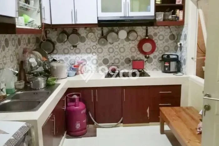 Dijual Hunian Mewah dengan Fasilitas Sekitar Komplit di Cipondoh, Tangerang Dijual Hunian Mewah dengan Fasilitas Sekitar Komplit di Cipondoh, Tangerang