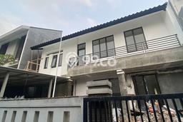 Rumah Elit Modern Tanpa Renovasi di Senopati Jakarta Selatan Rumah Elit Modern Tanpa Renovasi di Senopati Jakarta Selatan