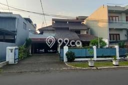 Rumah Luxury Modern Siap Huni di Senopati Jakarta Selatan Rumah Luxury Modern Siap Huni di Senopati Jakarta Selatan