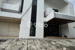 Rumah Elit Modern Siap Huni di Bangka Jakarta Selatan Rumah Elit Modern Siap Huni di Bangka Jakarta Selatan