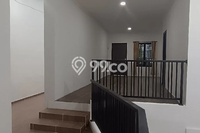 Lokasi terbaik! Rumah siap pakai dikontrakkan di Kelapa Gading LB 210m2 Lokasi terbaik! Rumah siap pakai dikontrakkan di Kelapa Gading LB 210m2