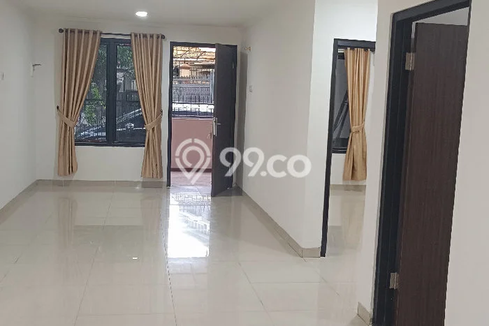 Lokasi terbaik! Rumah siap pakai dikontrakkan di Kelapa Gading LB 210m2 Lokasi terbaik! Rumah siap pakai dikontrakkan di Kelapa Gading LB 210m2