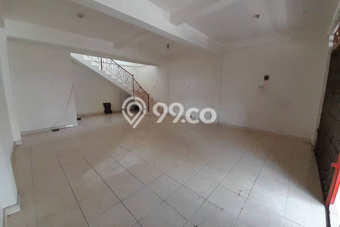 AREA BERKEMBANG! Ruko Disewakan di Dauhpuri Kelod, Luas 160m², Siap Operasional AREA BERKEMBANG! Ruko Disewakan di Dauhpuri Kelod, Luas 160m², Siap Operasional