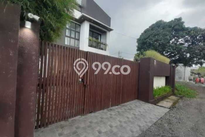 LOKASI STRATEGIS! Vila di , Luas 325m2m², Lokasi Prima LOKASI STRATEGIS! Vila di , Luas 325m2m², Lokasi Prima