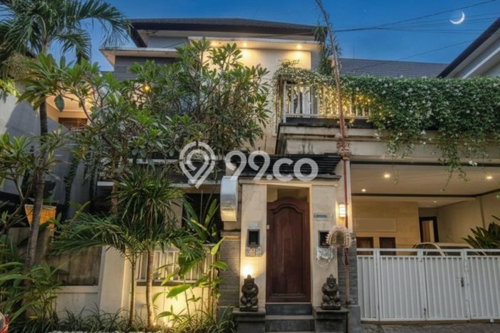Dijual Rumah Premium dengan Fasilitas Sekitar Lengkap di Gatot Subroto, Denpasar Dijual Rumah Premium dengan Fasilitas Sekitar Lengkap di Gatot Subroto, Denpasar